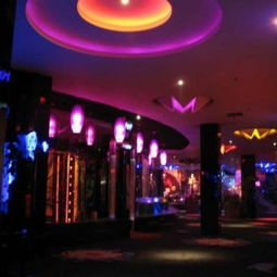 云浮36颗调焦摇头灯厂家供应商 广州aody舞台灯光设备厂